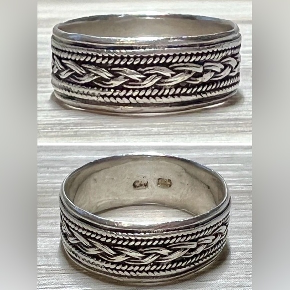 Vintage Handmade Designer Signed Textured Sterling Silver Band Ring, Size 8 - Picture 1 of 8